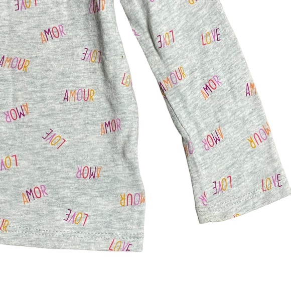 Old Navy | Girls Long Sleeve Tee LOVE AMOR Size 2T - Picture 3 of 7